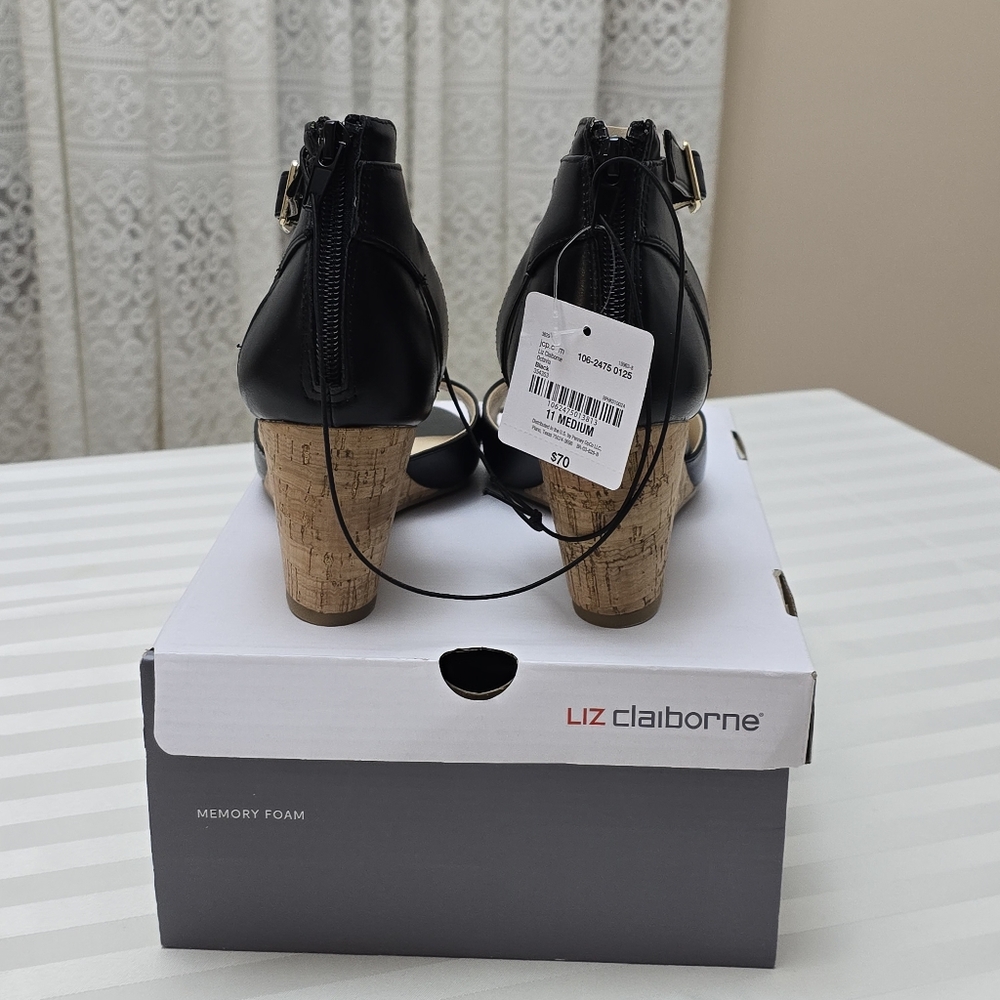 NEW Liz Claiborne Black Wedge Heel Sandals 11 Wedges Ankle Buckle Back Zip Shoes - Picture 8 of 12